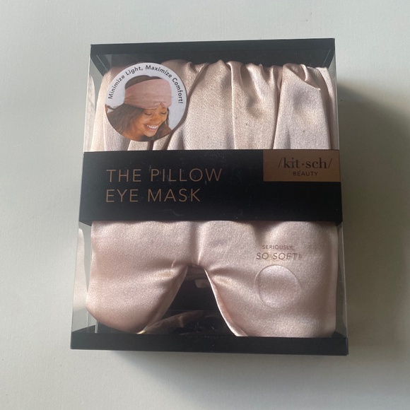 NWT sleep mask in nude - Picture 1 of 3